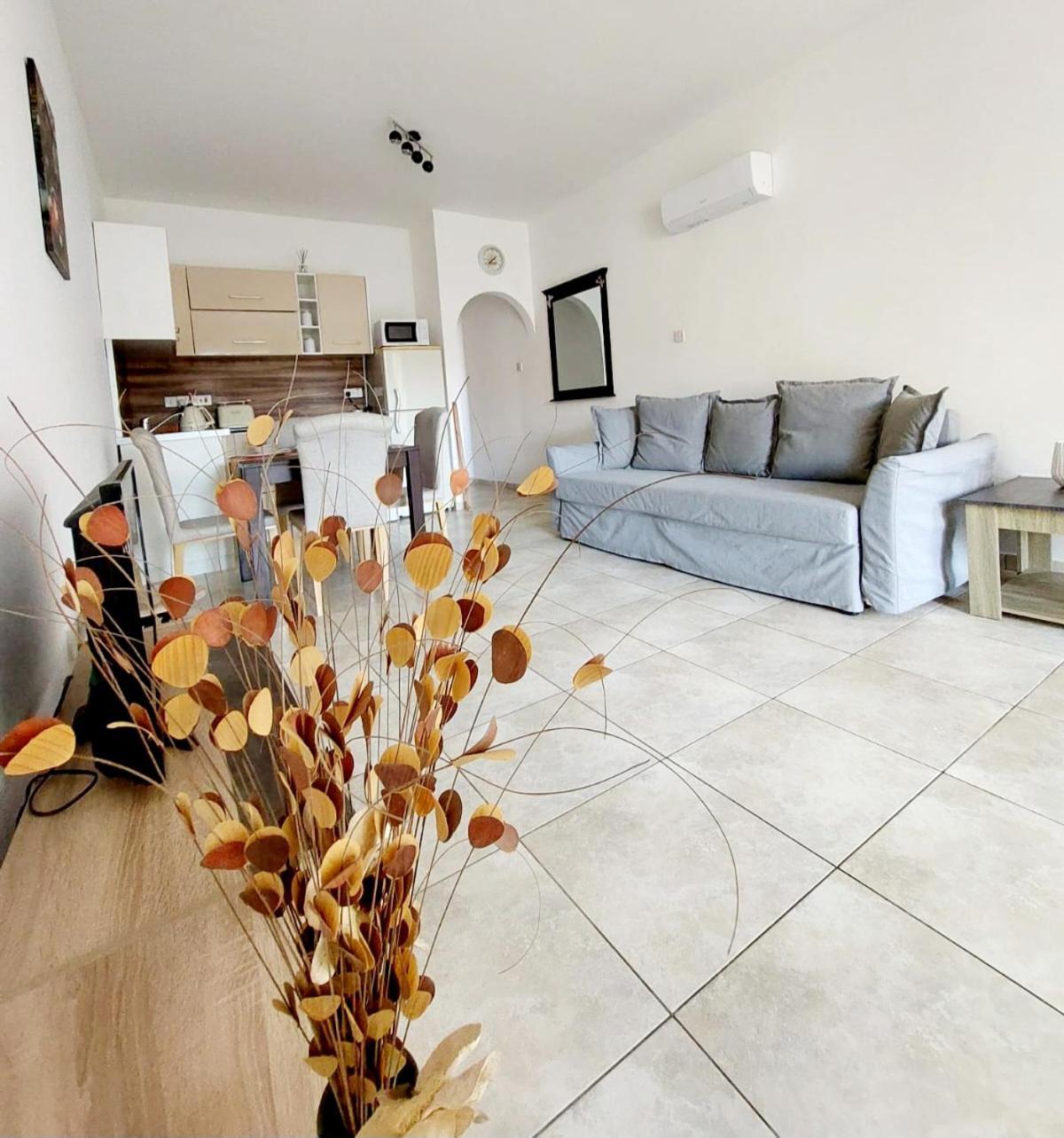 Joanne'S Cosy 1 Bdrm Apt Paphos Extérieur photo
